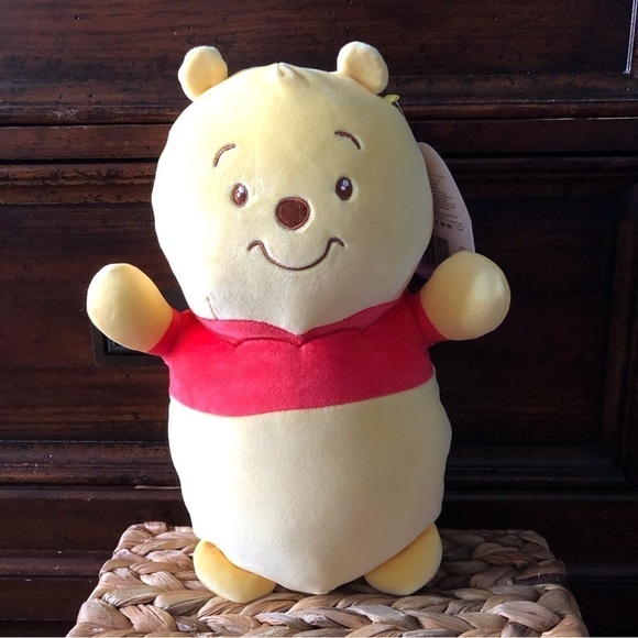 Squishmallows: Hug Mees: Disney Winnie the Pooh - Picture 1 of 6